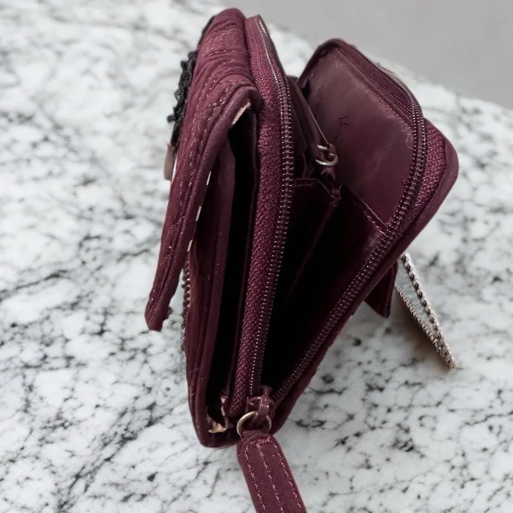 FREE* Vera Bradley Ultimate Trifold Accordion Wallet Rehabbed Floral Accents GUC - Picture 6 of 17